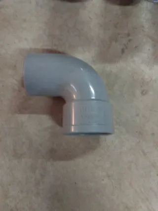 Tes y codos PVC 50 y 40