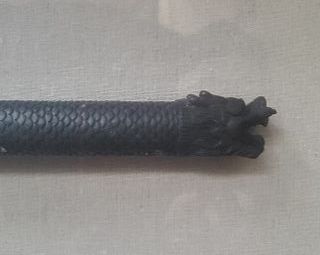 Quadro Replica Ascia da Guerra con Cornice in Legno