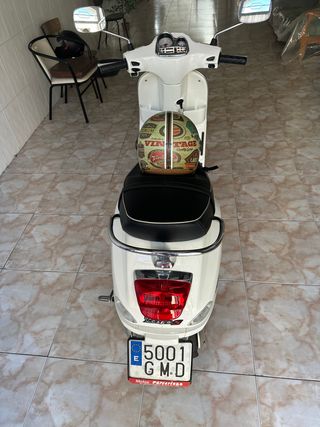 Piaggio Vespa S 125cc Scooter