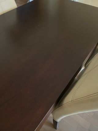 Mesa de comedor con 4 sillas