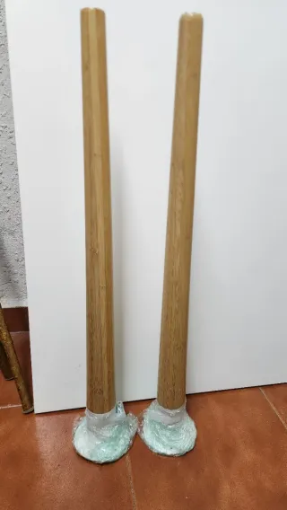 Tablero escritorio blanco Ikea con 2 patas