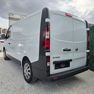 Nissan NV300 2020