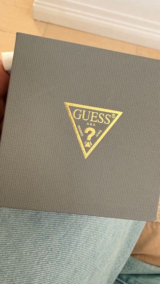 Reloj y pulsera Guess dorados
