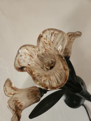 Lámpara de pared floral metal y cristal