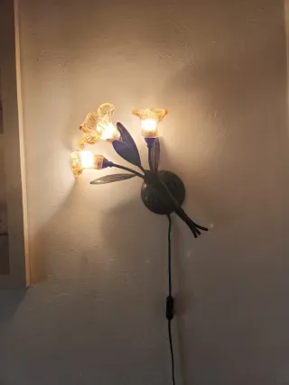 Lámpara de pared floral metal y cristal