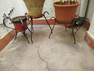 Supporti per vasi in metallo