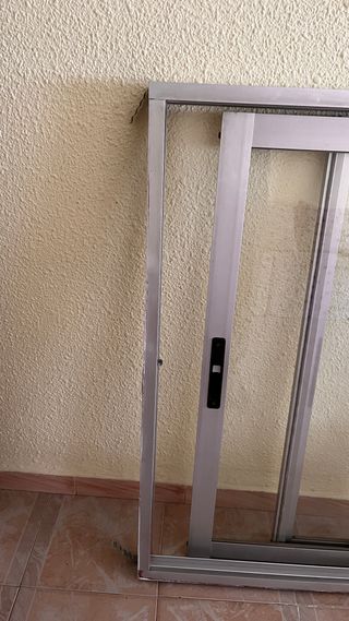 Ventana aluminio corredera 2 puertas con marco