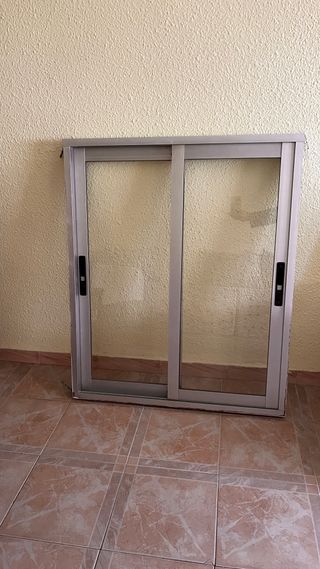 Ventana aluminio corredera 2 puertas con marco