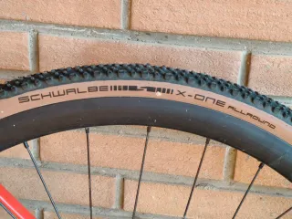 Bicicleta Eléctrica Gravel Focus Paralane2