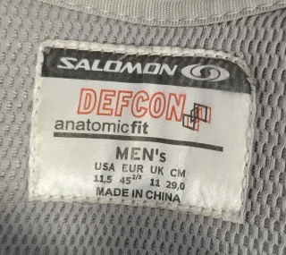 Tabla Snowboard + Fijaciones y botas Salomon