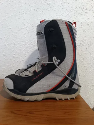 Tabla Snowboard + Fijaciones y botas Salomon