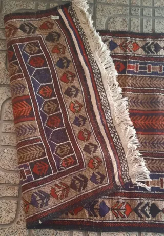 Alfombra persa antigua de lana