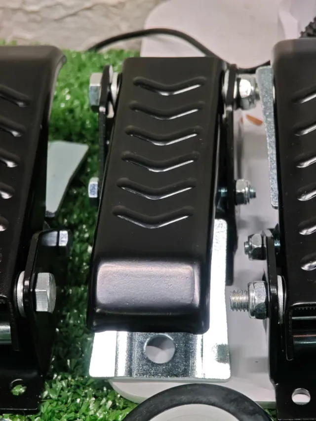 4 Ruote per mobili e banchi di lavoro con freno