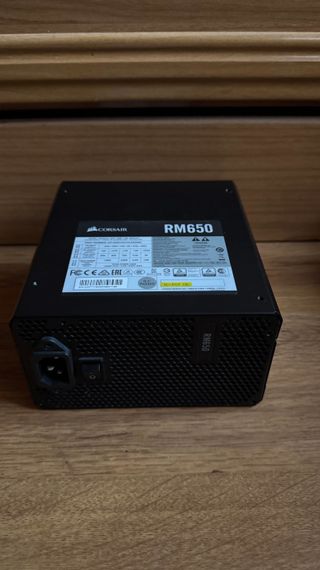 Fuente de Alimentación Corsair RM650 ATX