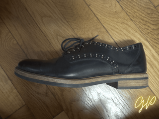 Scarpe stringate Vic Matié nere in pelle borchie