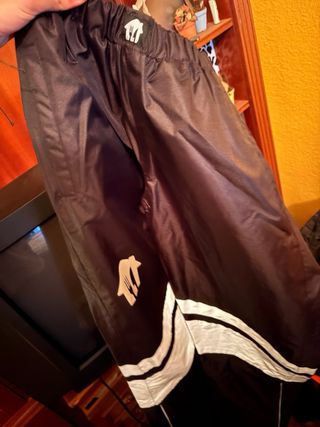 Equipamiento Just Eat Talla M