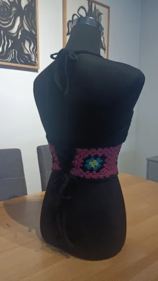 Top Halter Tejido a Mano