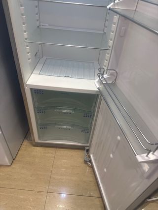 Nevera Liebherr Acero Inoxidable