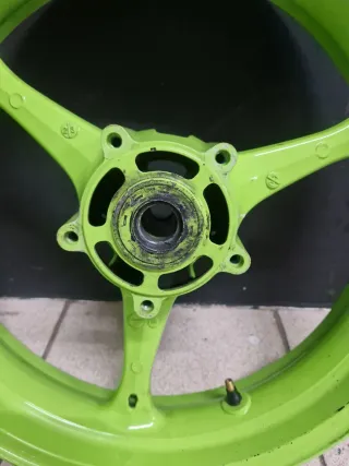 Roda frente Suzuki GSXR 1000