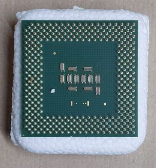 CPU Intel Pentium III SL4ZJ 866 MHz/256/133