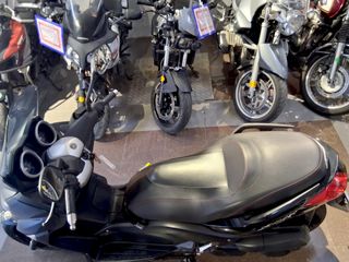 Yamaha X-MAX 250 Negra