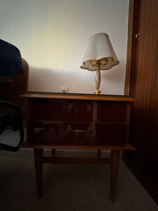 Lámpara de techo dorada y cristal