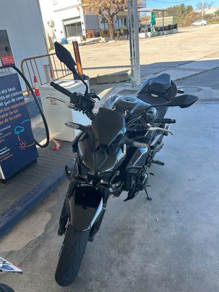 Kawasaki Z900 2025 A2 Negra 8000km