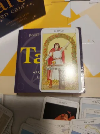 Tarot en caja