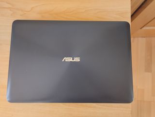 ASUS F556UJ i7 12GB SSD480 - Batería No Carga