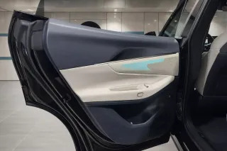 LYNK & CO 08 More 2025