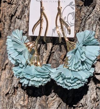 Pendientes flor verde agua flamenca · ligeros