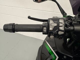 Kawasaki Z1000SX