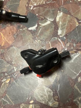 Pinza y maneta Shimano MT200