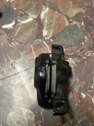 Pinza y maneta Shimano MT200