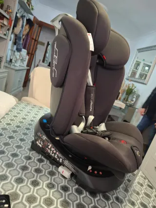 Silla de coche Asalvo TuttoFix Negra