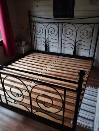 Cama King Size Ikea Metal Negro con Somier