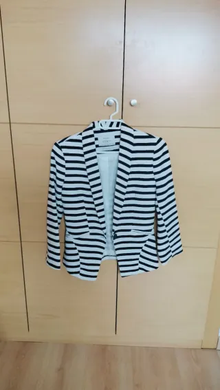 Americana/Blazer Rayas Azul y Blanco Talla XS