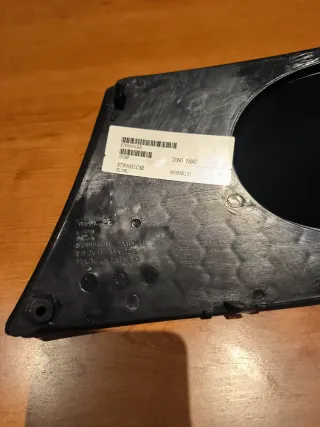 Rejilla parachoque delantero derecho