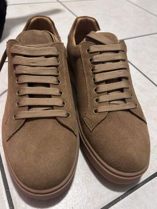 Scarpe uomo scamosciate marroni