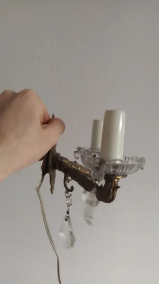 Lámpara vintage dorada con cristal