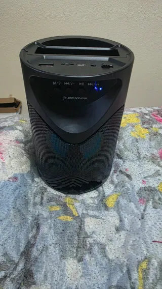 Altavoz Dunlop Bluetooth Portátil 10W con Luz RGB