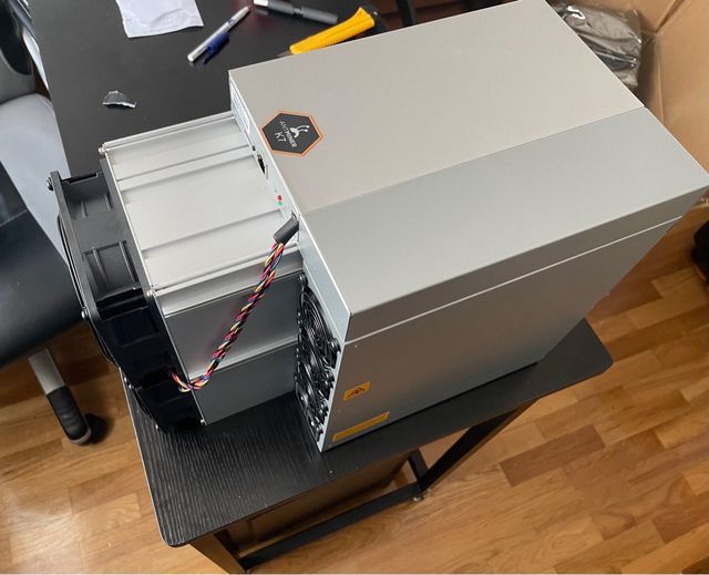 Antminer K7 63Th