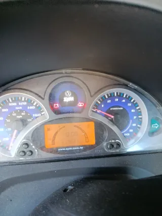 Sym GTS 125 Evo Maxi Scooter Negra