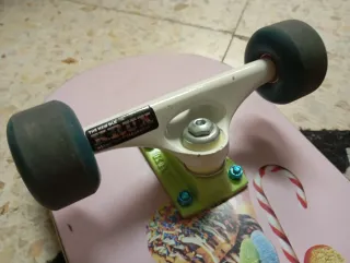 Skateboard completo Imagine 8,25" Krux DGK