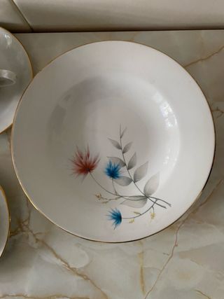 Vajilla antigua porcelana flores dorada