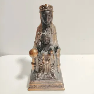 Figura Virgen de Montserrat