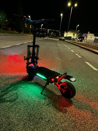 Patinete Eléctrico con Luces LED