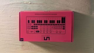 UNO Synth Pro - Sintetizador Analógico