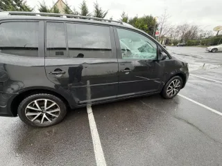Volkswagen Touran 2011
