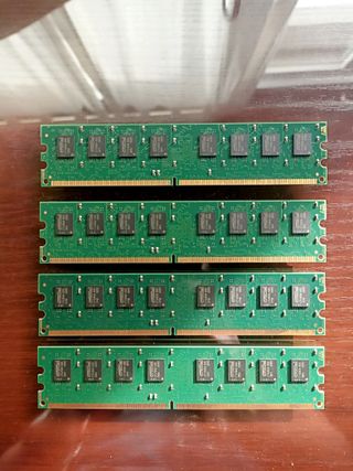 Lote 4x 2GB RAM Crucial DDR2 800MHz (8GB)